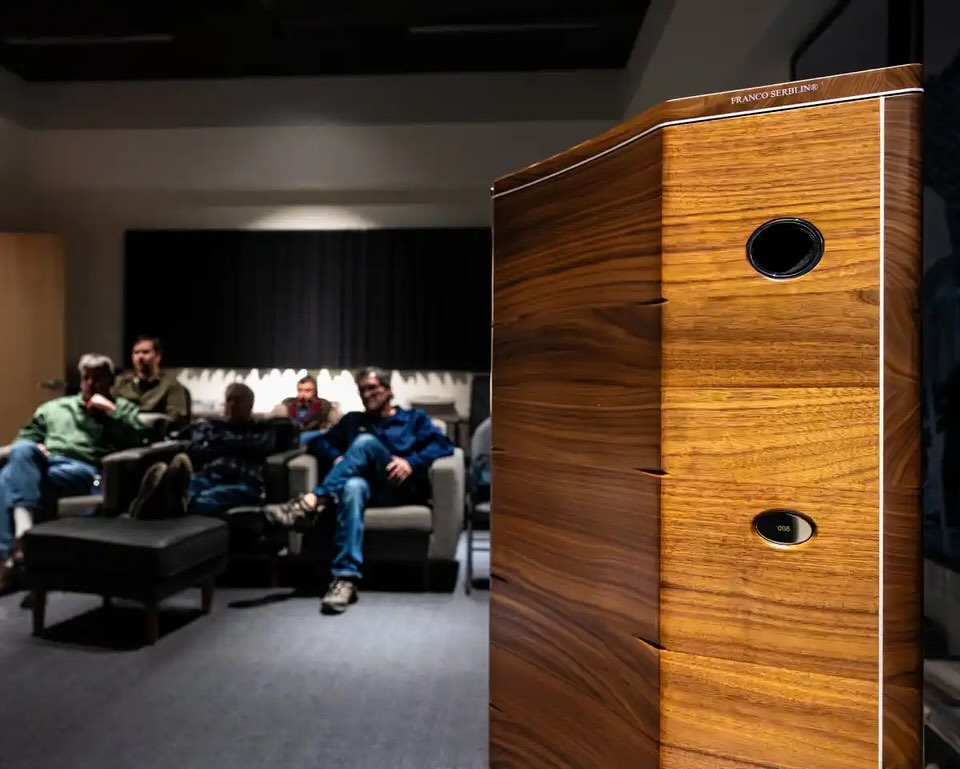 Hi-Fi Market Estonia showroom in Tabasalu (near Tallinn) with a dedicated listening room and premium systems