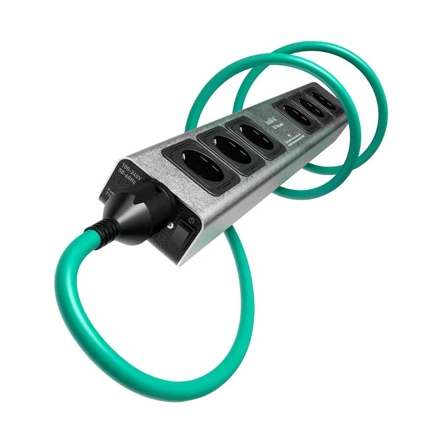 IsoTek-V5-Polaris-Power-Conditioner IsoTek V5 Polaris Power Conditioner (with Power Cable) - Image 1