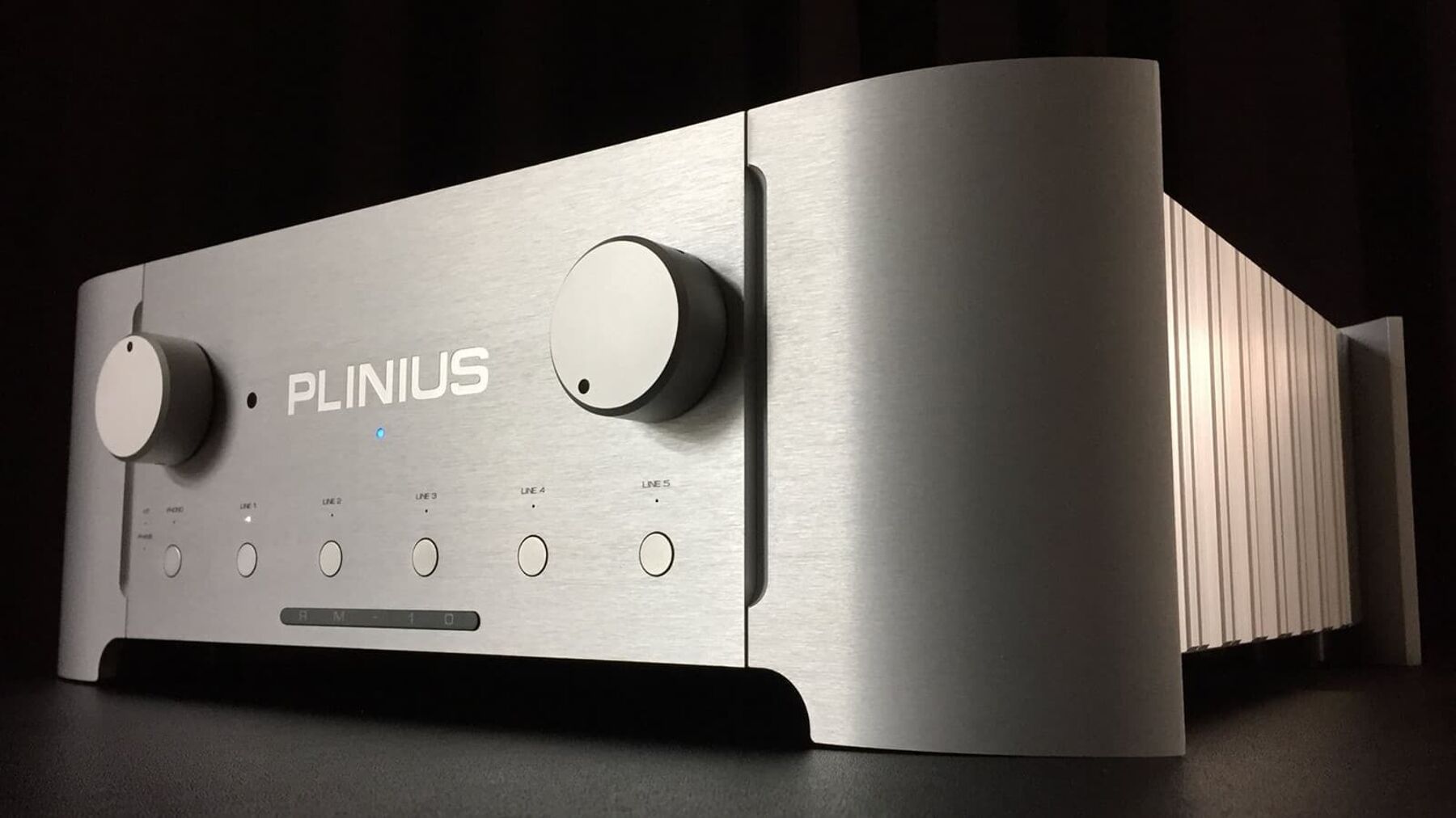 Plinius Reference M10 preamplifier front view